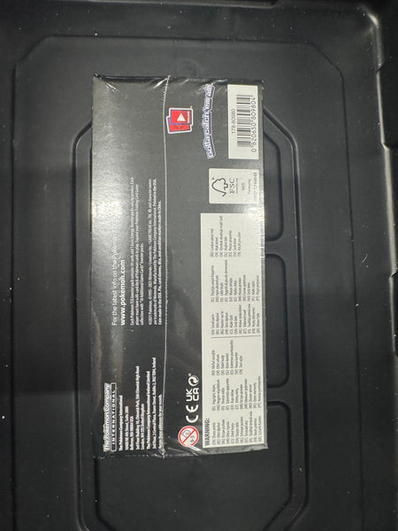 Pokemon Evolving Skies Elite Trainer Box Jolteon/Flareon/Umbreon/Leafeon (Pokemon Center Exclusive) (Dent in bottom corner - see photos)